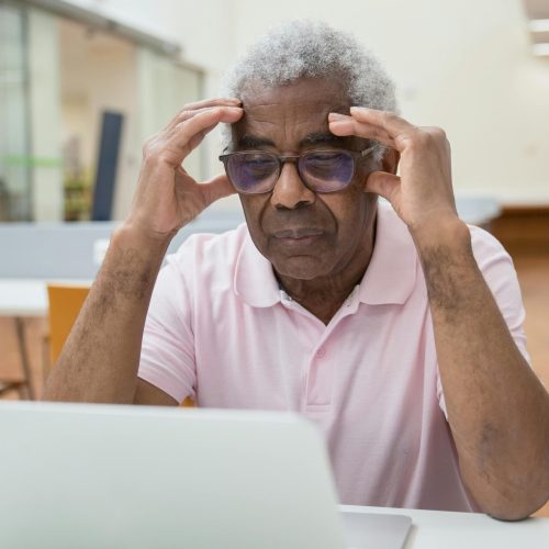 Essential Technology Tips for Seniors: A Beginner’s Guide